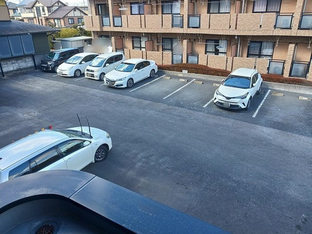 Ｃｏｕｒｔ　Ｌｉｖｅｌｙの駐車場|駐車場です