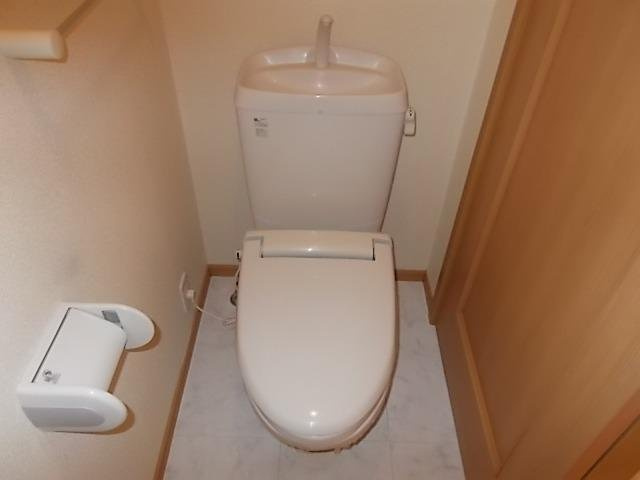 アルメリアＢのトイレ|シンプルで使いやすいトイレです