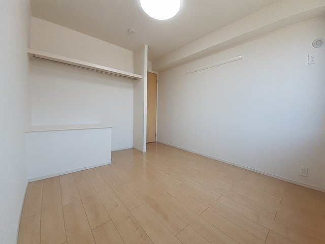ドルチェ・Ｓの内装|明るい色調の室内です
