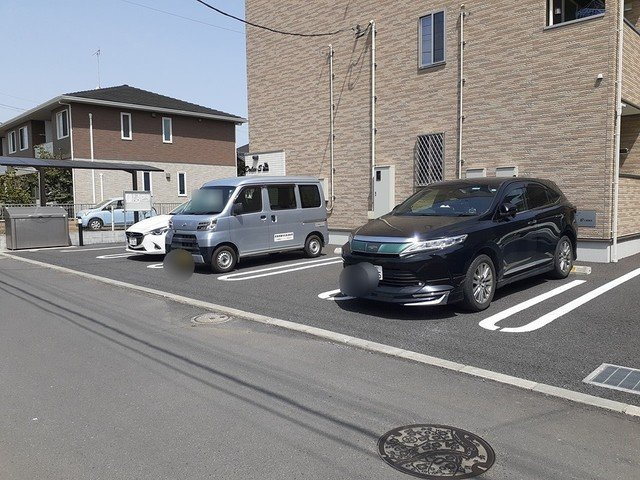 ドルチェ・Ｓの駐車場|駐車場に車を止められます