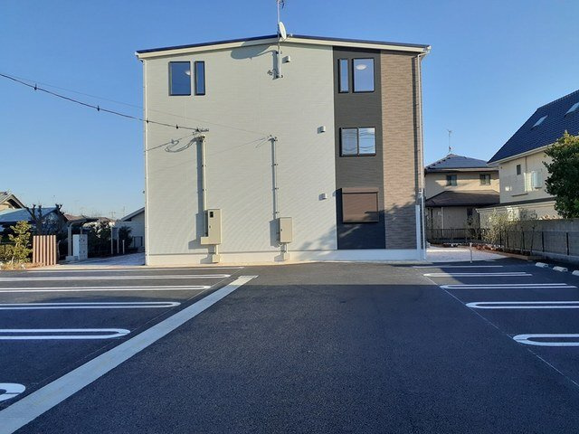 メゾン・ド・ジュネスの駐車場|駐車場完備です