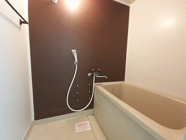 プラドール浜田の浴室|日々の暮らしに欠かせないお風呂です