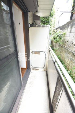 板橋区小茂根１丁目のアパートのバルコニー