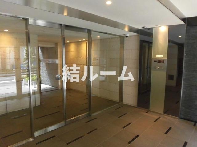板橋区大山金井町の賃貸マンションのエントランス