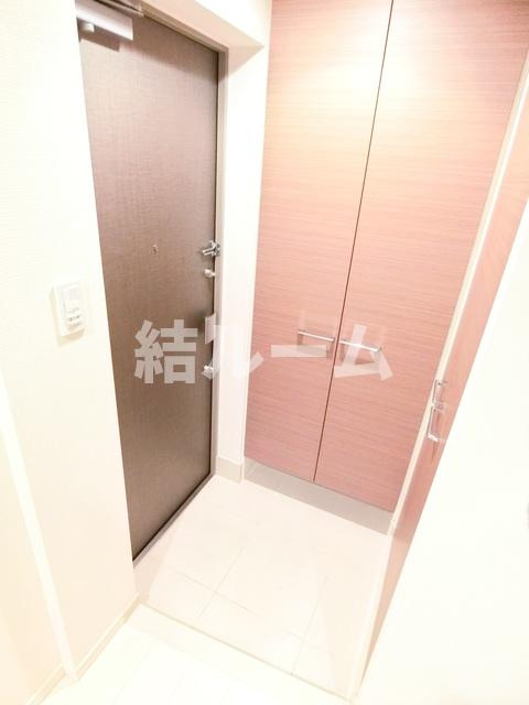 北区赤羽１丁目の賃貸マンションの玄関