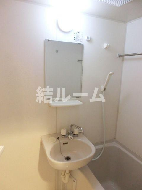 中野区大和町２丁目の賃貸マンションの洗面所
