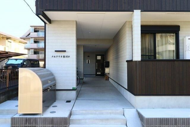 メルクリオ東川口のエントランス