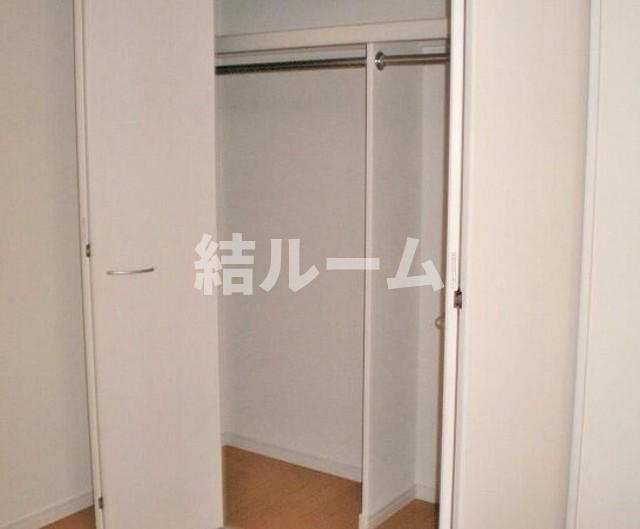 北区中里３丁目の賃貸マンションの収納