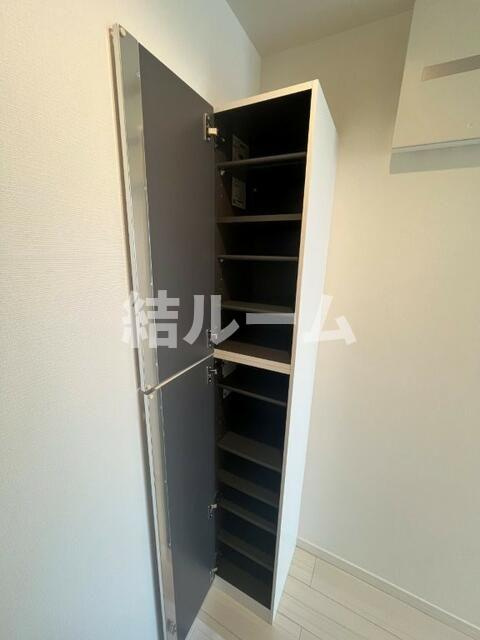 板橋区氷川町のアパートの収納