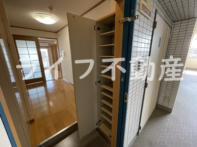 新深江池田マンションの収納|便利な収納スペースです