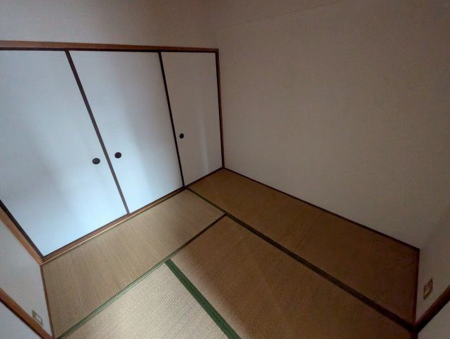 サニーサイド曽根の和室