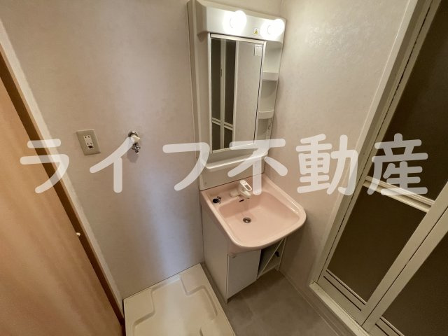 ラフィーネ今里の独立洗面台|独立洗面台、朝の身支度には欠かせません