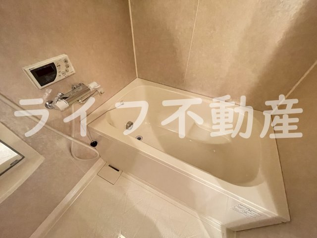 ラフィーネ今里の浴室|コンパクトで使いやすいお風呂です