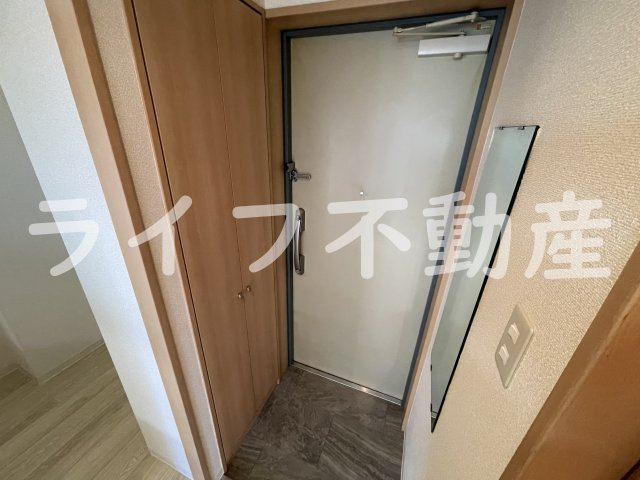 ラフィーネ今里の玄関|シンプルで使いやすい玄関です