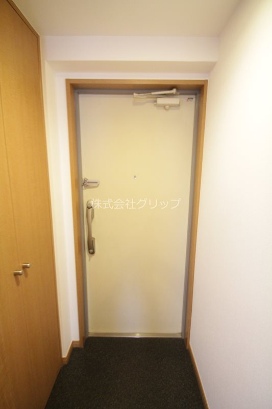 プレール・ドゥーク横浜WESTの玄関