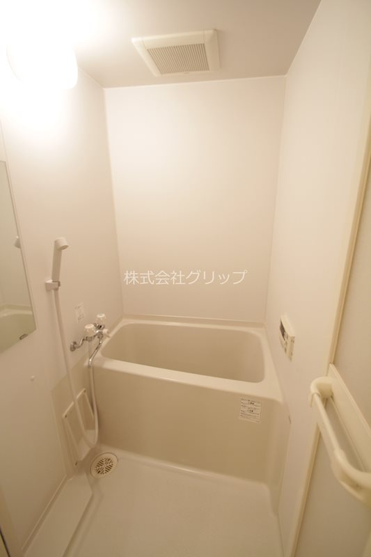 プレール・ドゥーク横浜WESTの浴室