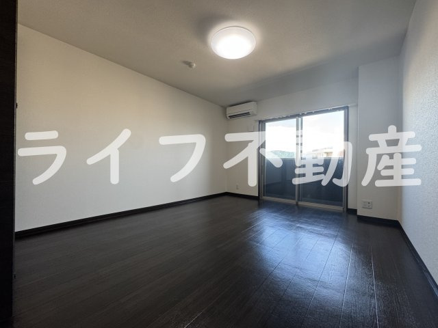 ミワパラディ荒本西の居間・リビング|使いやすい居間です