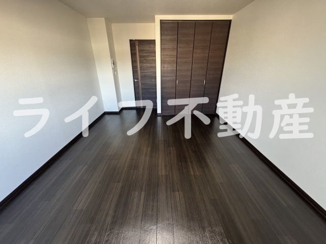 ミワパラディ荒本西の洋室|コンパクトで使いやすい洋室です
