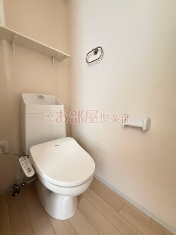 Manaのトイレ|落ち着いた色調のトイレです