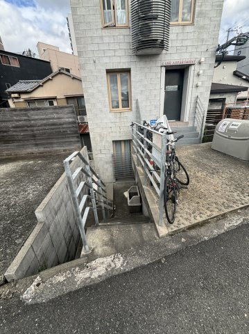 サンクアパルトマン