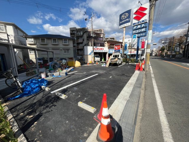 エステムコート大阪グラビティの駐車場