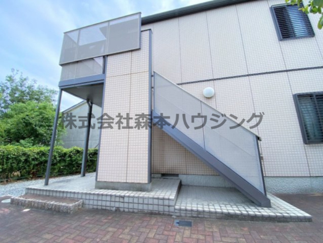 【エントランス】 | 　シャーメゾン岡山B棟 | 落ち着いたエントランスです
