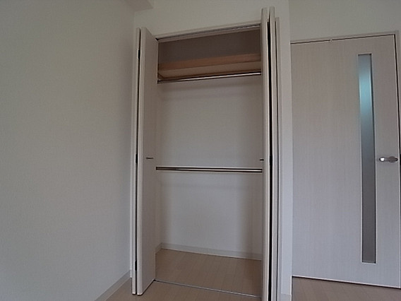 神戸市中央区元町通６丁目の賃貸マンションの収納