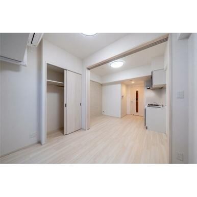 神戸市中央区日暮通１丁目の賃貸マンションの居間・リビング