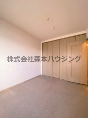 【寝室】 | 　ラ・コンコルド | 落ち着いて過ごせるお部屋なので、寝室にいかがでしょうか