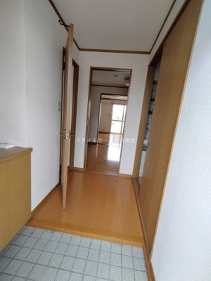 【玄関】 | メゾンK | イメージ写真です。