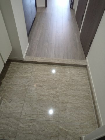 S-RESIDENCE駒込六義園の玄関