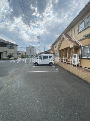 【駐車場】 | イルデュノール | 駐車場です