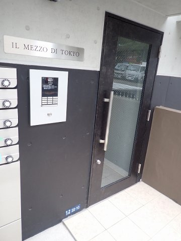 IL MEZZO DI TOKYOのエントランス