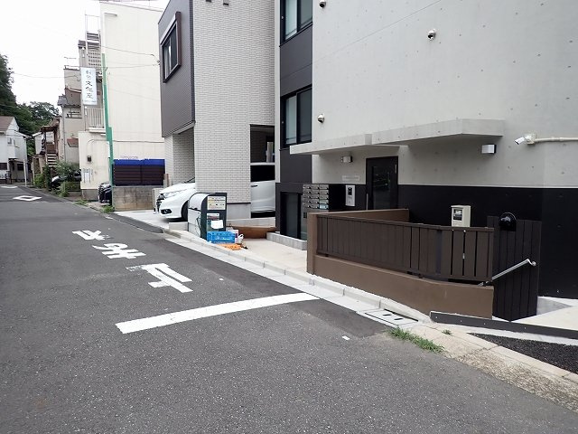 IL MEZZO DI TOKYOの周辺