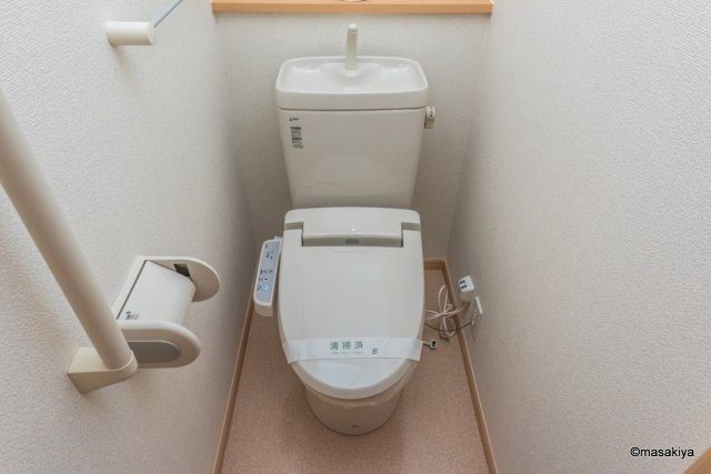 グレイス・チェスタ のトイレ