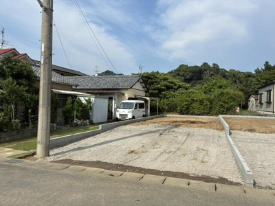 【外観】 | 静岡市清水区蜂ヶ谷 新築建売 1号棟 | 現在建築中の外観画像です。ご内覧は同じメーカーの完成物件へご案内いたしますので、いつでもご相談ください！