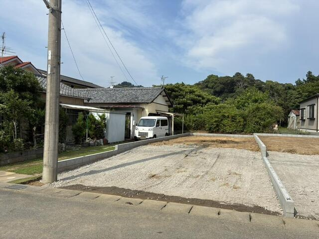 【外観】 | 静岡市清水区蜂ヶ谷 新築建売 1号棟 | 現在建築中の外観画像です。ご内覧は同じメーカーの完成物件へご案内いたしますので、いつでもご相談ください！