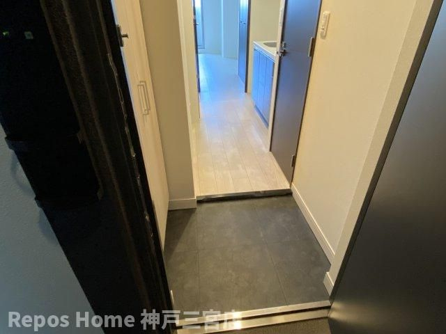プレサンス三宮フラワーロードの玄関