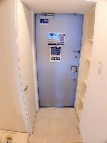 新品家具付きマンション本駒込1(KaGood東京)の玄関