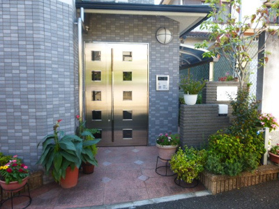 【エントランス】 | メゾン静