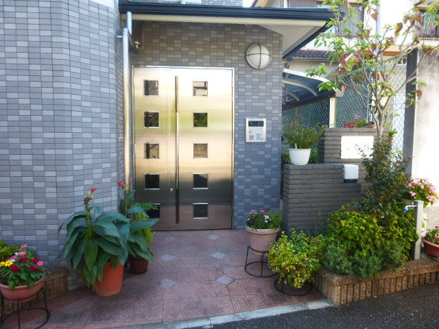 【エントランス】 | メゾン静