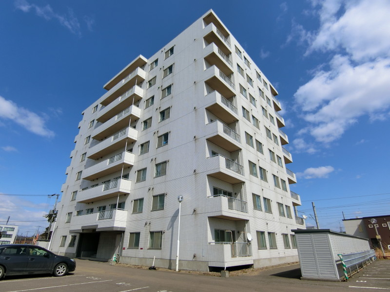 カネ山マンション