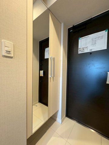 DIPS西新井の玄関