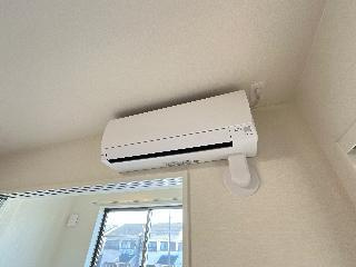 稲沢市小沢新築アパートの設備|エアコン（イメージ）