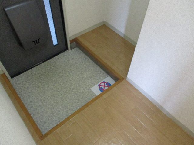 スペリオールプラザＢの玄関