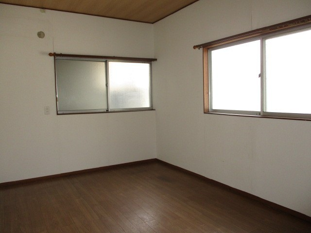 津山邸の寝室
