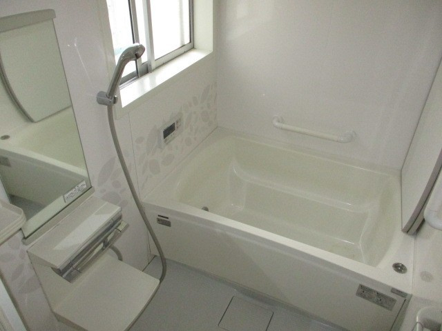 津山邸の浴室