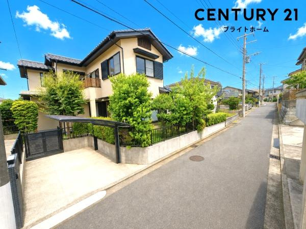 横浜市戸塚区汲沢町の中古一戸建の前面道路含む現地写真|周辺物件、周辺環境も合わせてご案内可能です！
お気軽にお問い合わせください。