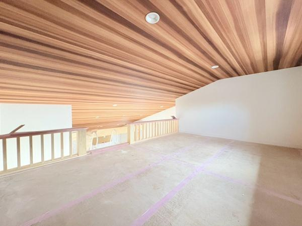 相模原市南区下溝の新築一戸建の内装|広々としたロフトです！