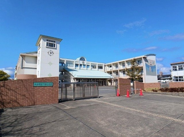 【周辺】 | アクティブ・セキ | 下郡小学校まで1100m
